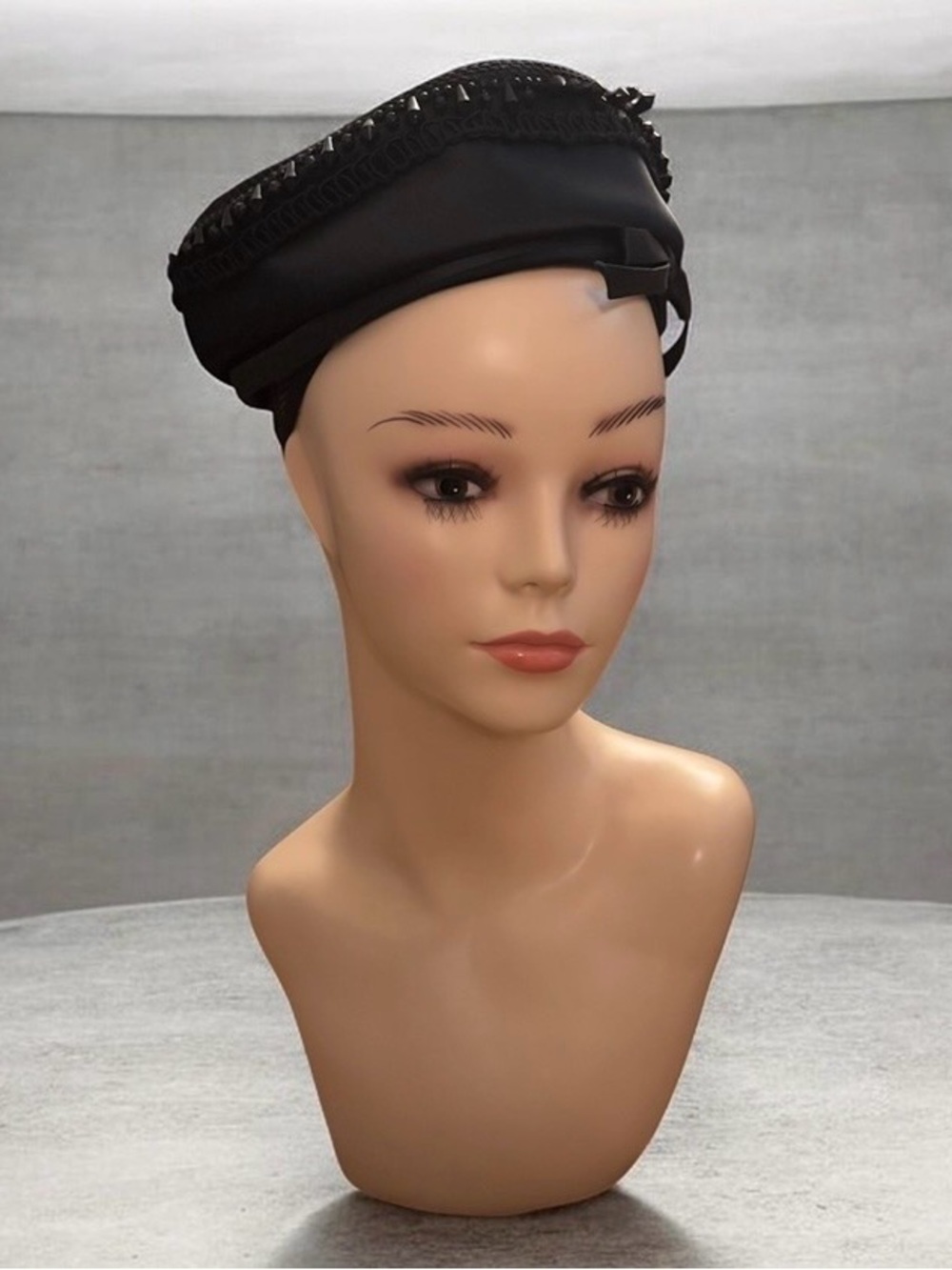 Lilly Dache Young Modes Vintage Blk Pillbox Style Beaded Satin Trim Woman’s Hat